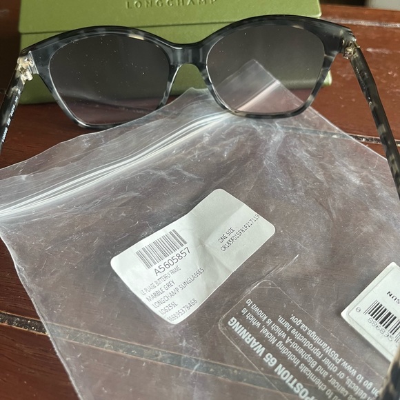 Authentic Longchamp LE Pliage Butterfly Marble Grey Sunglasses - Picture 5 of 5